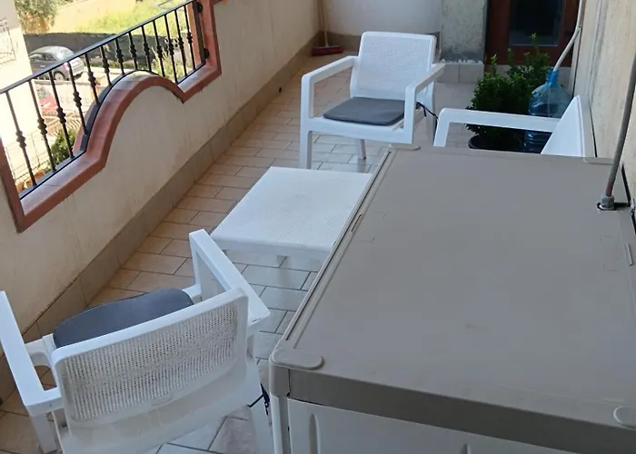 Ammari. - Bilocale. Gallico